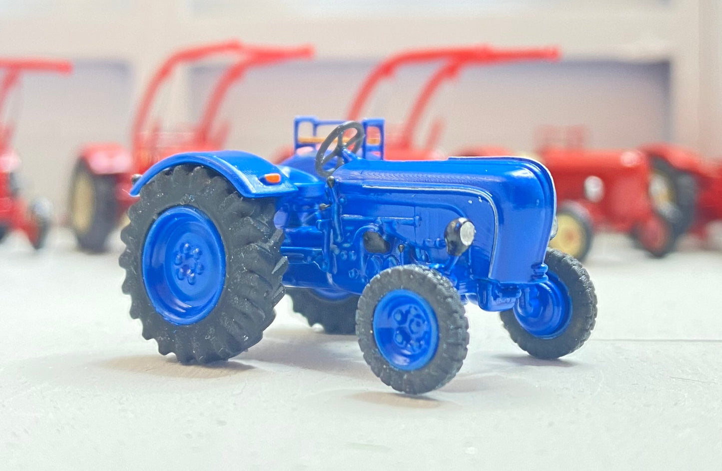 Porsche Diesel Super N308 "Werksschlepper" - Traktor, Schlepper - H0, 1:87