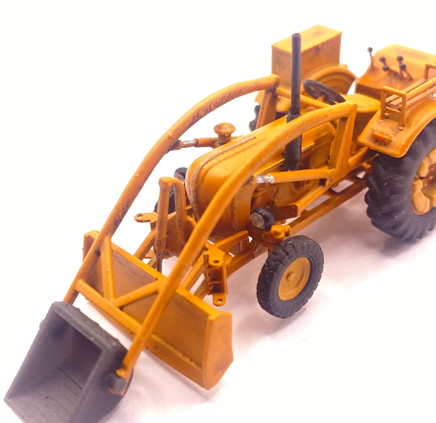 Porsche Diesel Super B308 "Patiniert" - Baggerlader, Baumaschine "Im Baggerbetrieb" - H0, 1:87 - Modeler Series