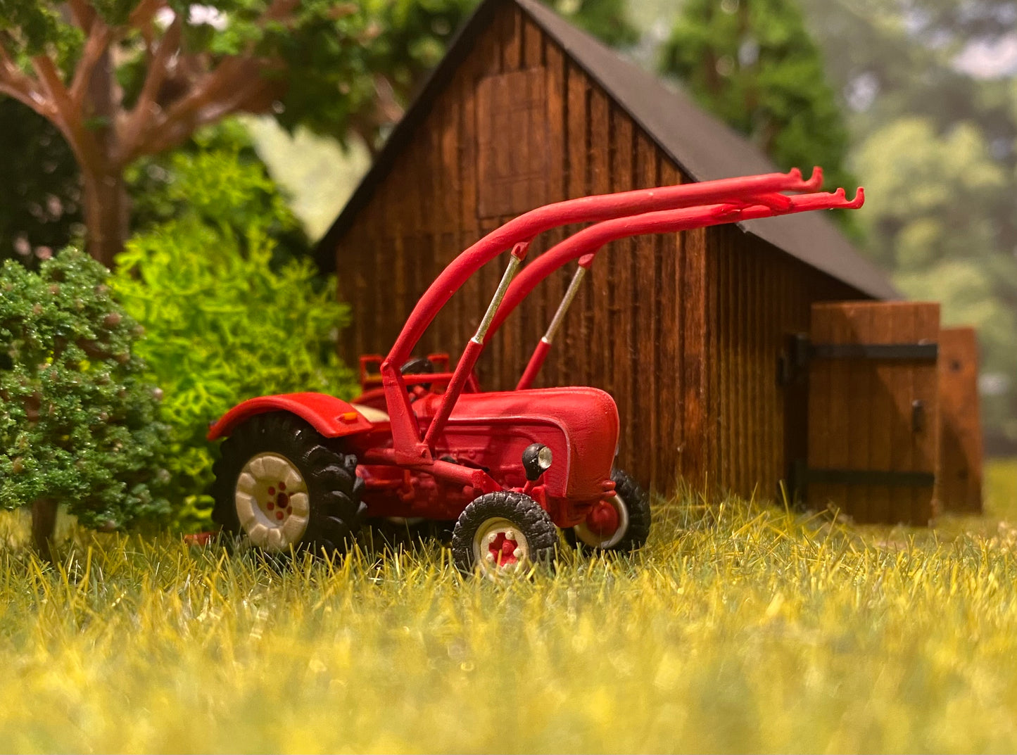 Porsche Diesel Super N308 mit Frontlader "Patiniert" , Traktor, Schlepper - H0, 1:87 - Modeler Series