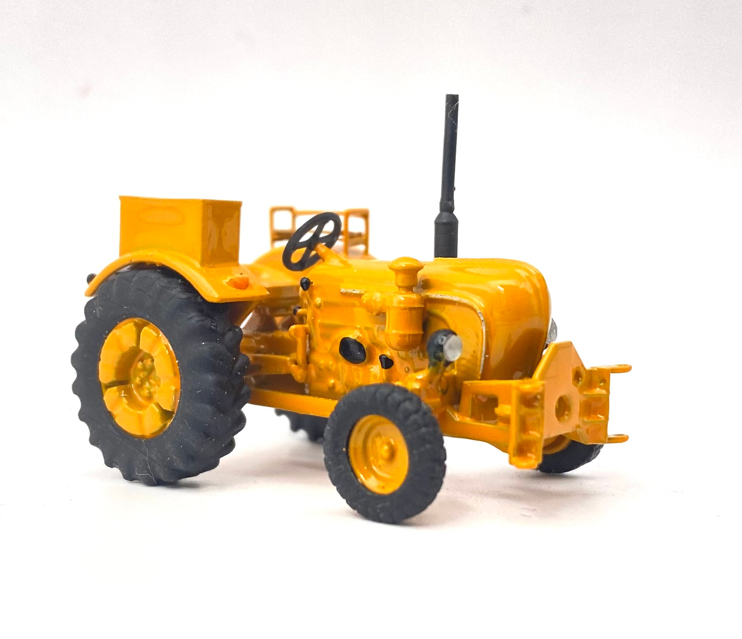 Porsche Diesel Super B308 „abgerüstet“ - Traktor, Schlepper, Baumaschine - H0 1:87