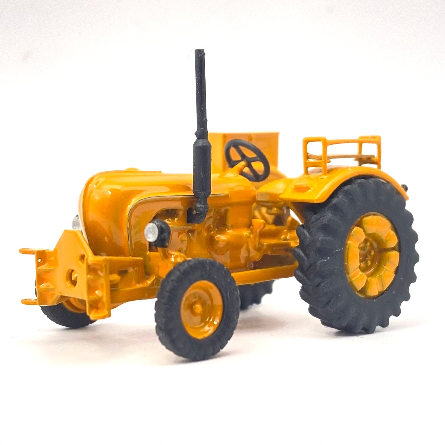 Porsche Diesel Super B308 „abgerüstet“ - Traktor, Schlepper, Baumaschine - H0 1:87
