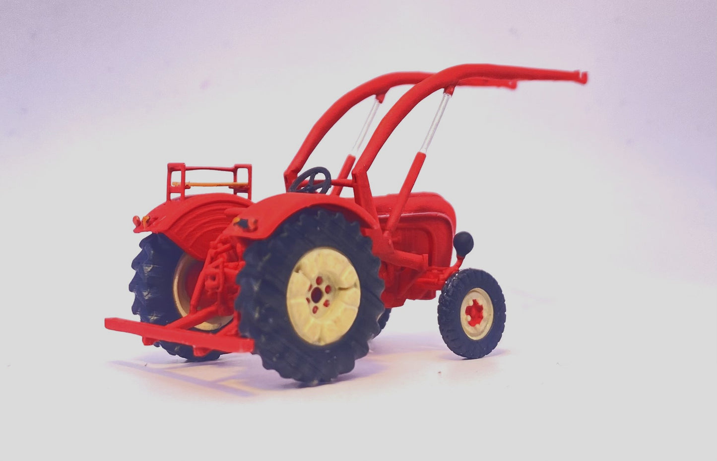 Porsche Diesel Super N308 mit Frontlader "Patiniert" , Traktor, Schlepper - H0, 1:87 - Modeler Series