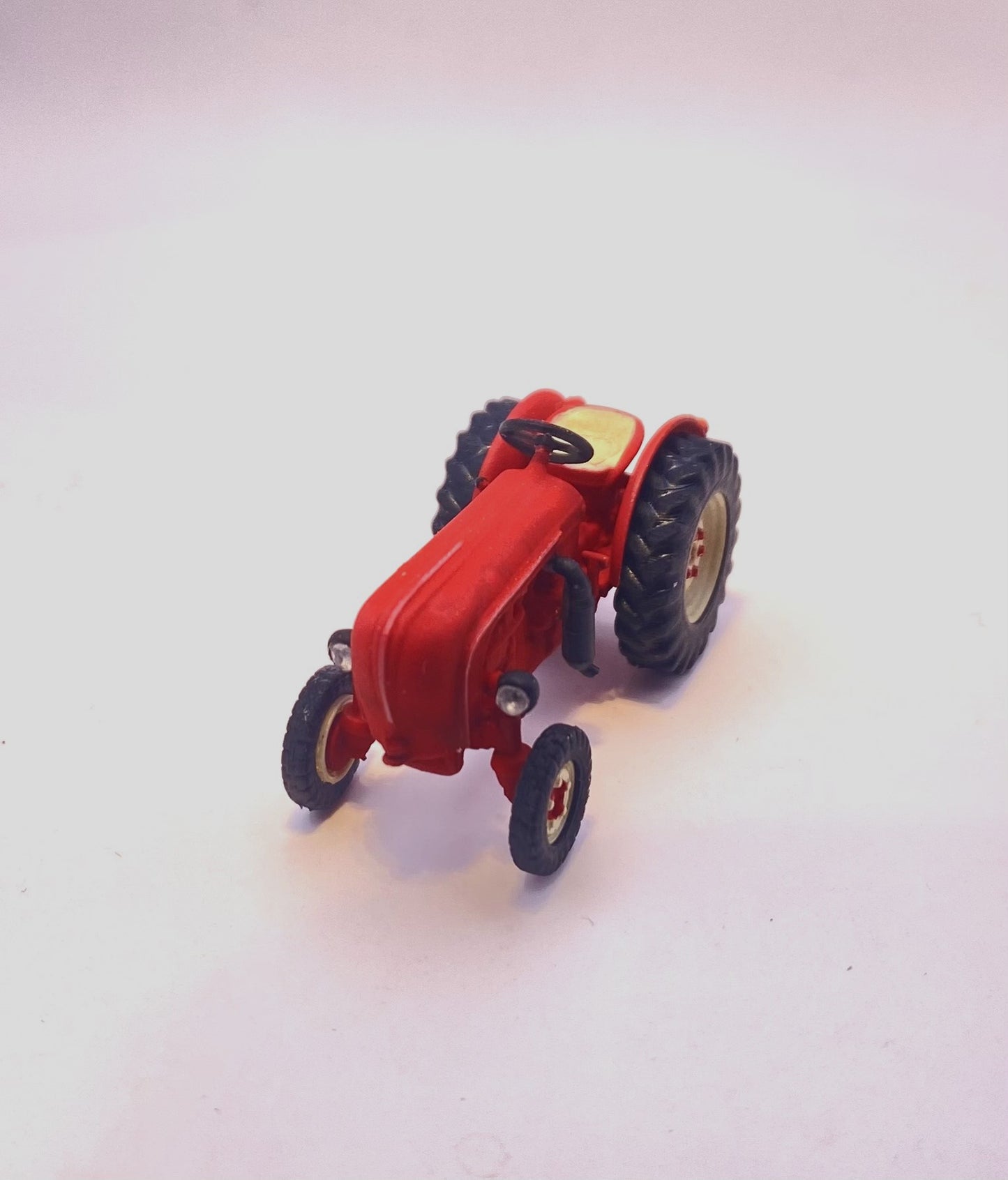 Porsche Diesel Super S308 "Patiniert" - Schmalspurtraktor, Schlepper - H0, 1:87 - Modeler Series