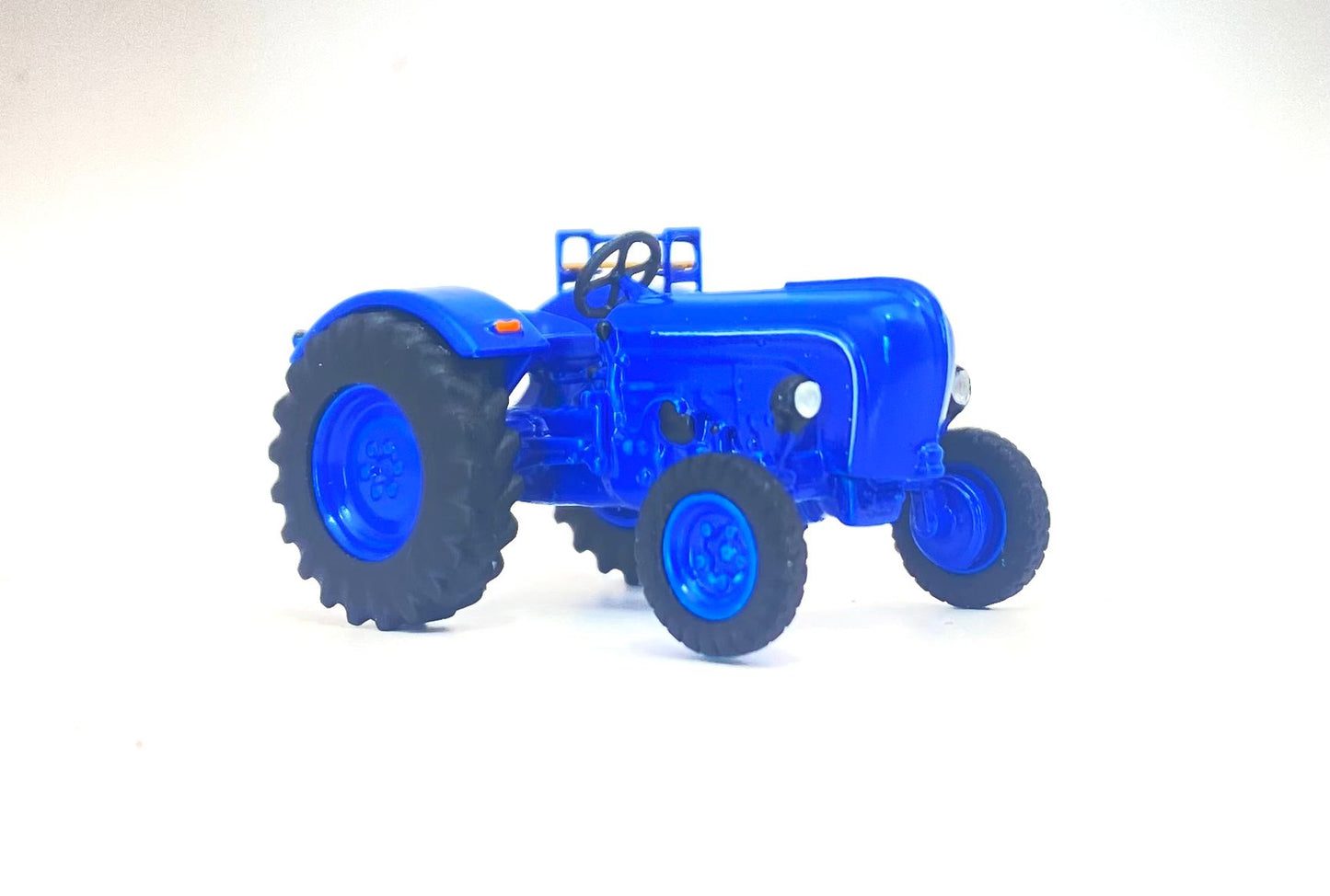 Porsche Diesel Super N308 "Werksschlepper" - Traktor, Schlepper - H0, 1:87
